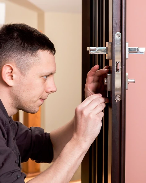 : Professional Locksmith For Commercial And Residential Locksmith Services in Lombard, IL