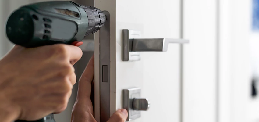 Locksmith For Lock Replacement Near Me in Lombard, IL