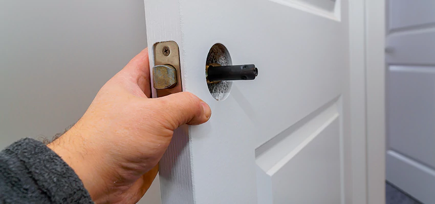 Nighttime Locksmith For Lock Repair in Lombard