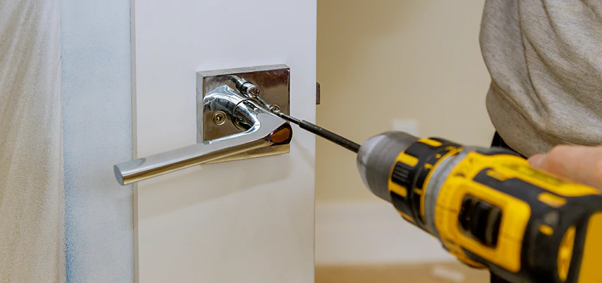 After-hours Locksmith  For Lock Troubleshooting in Lombard, Illinois