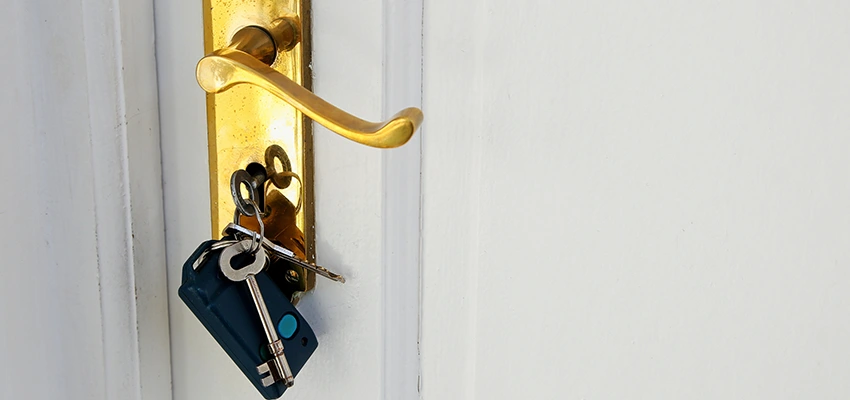 Broken Door Key Extraction in Lombard